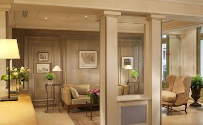 هتل د لارکاد