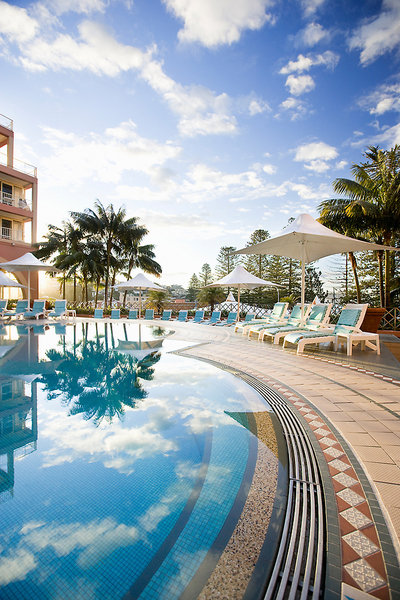 کرون پلازا تریگال