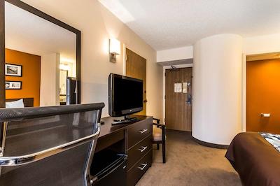 اسلیپ این مدیکال دیستریکت