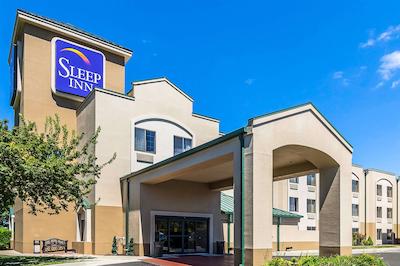 اسلیپ این مدیکال دیستریکت