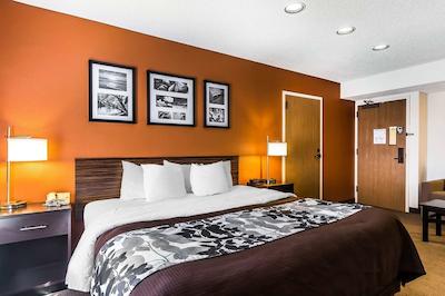 اسلیپ این مدیکال دیستریکت