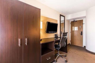 اسلیپ این مدیکال دیستریکت