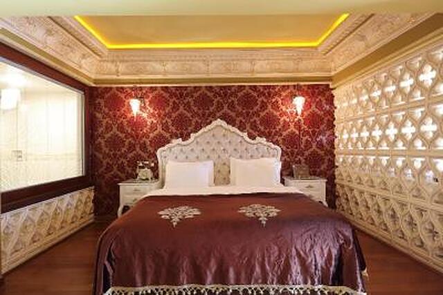 دلوکس گلدن هورن سلطان احمد هتل