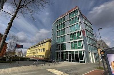 آیرپردتل برلین-ادلرشف