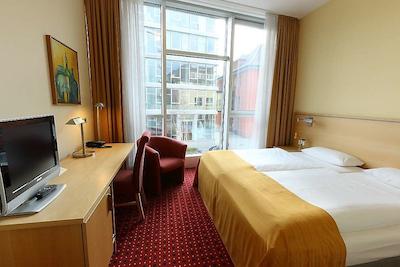 آیرپردتل برلین-ادلرشف