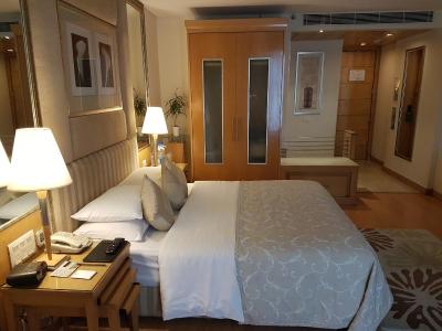 پارک پلازا گورگان