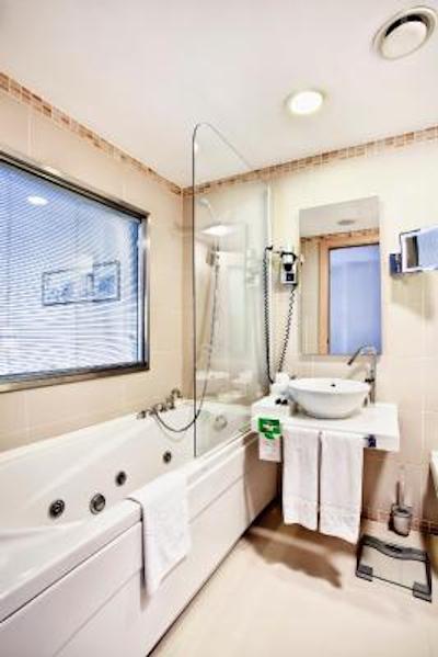 بست وسترن ارسین تکسیم هتل