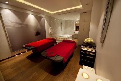 ویندهام گرند استانبول کالامیس مارینا هتل