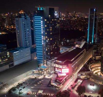 ویندهام گرند استانبول لونت