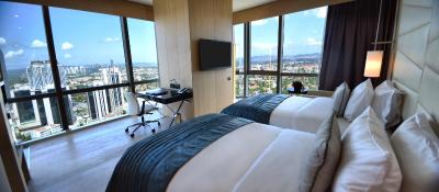 ویندهام گرند استانبول لونت