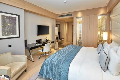 ویندهام گرند استانبول لونت