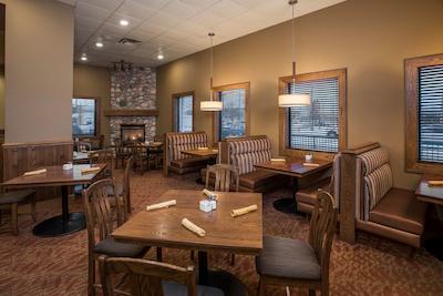 بست وسترن پلاس وینیپگ آیرپرت هتل