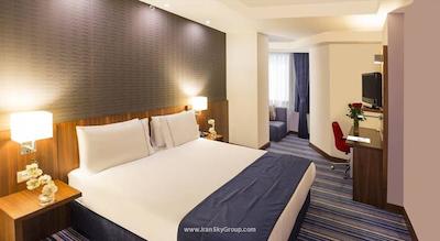 تکسیم اکسپرس هتل