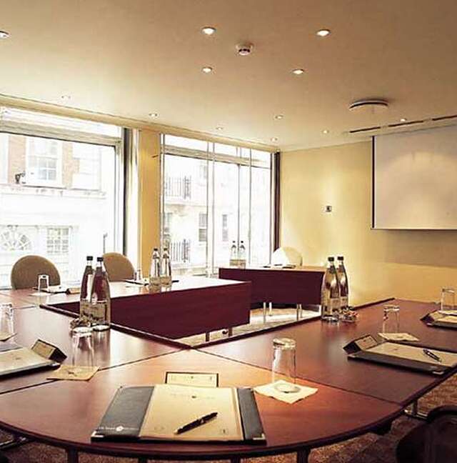 کاوندیش است جامز