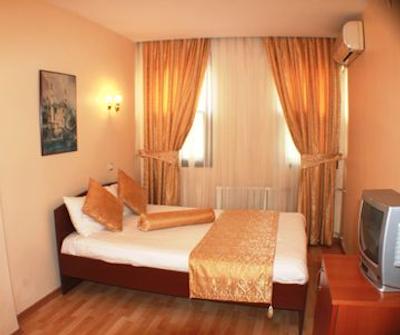 هتل هیستوریا-اسپشیال کتگوری