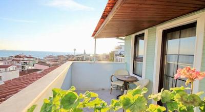 هتل هیستوریا-اسپشیال کتگوری