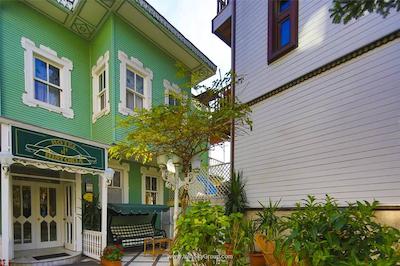 هتل هیستوریا-اسپشیال کتگوری