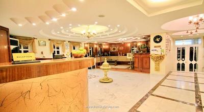 هتل هیستوریا-اسپشیال کتگوری