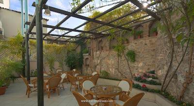 هتل هیستوریا-اسپشیال کتگوری