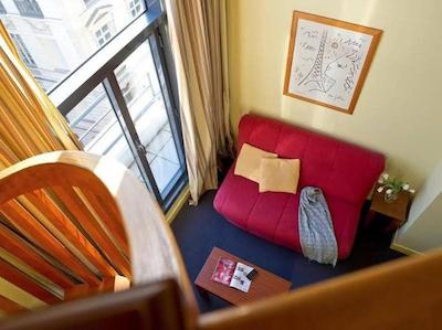 اداجیو اکسز پاریز تیلسیت چامپز-الیسیز