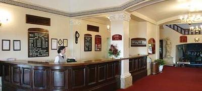 اکس هتل کاتاراتاز