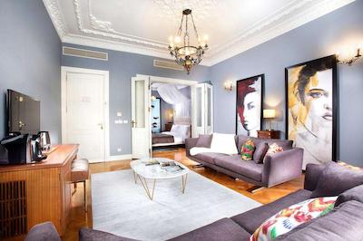 آرمادا استانبول پرا هتل