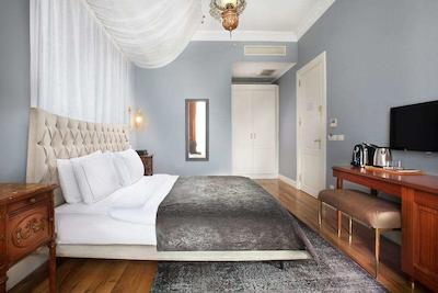 آرمادا استانبول پرا هتل