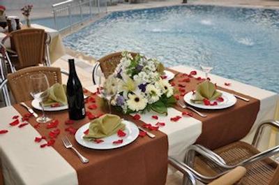 کلئوپاترا اسود استار اپارت