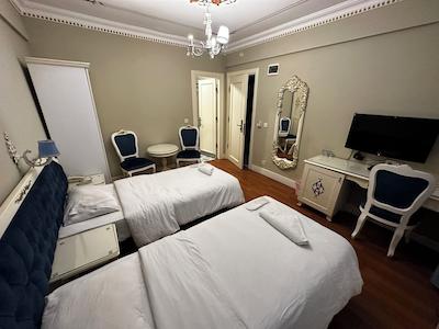 الیون هتل تکسیم