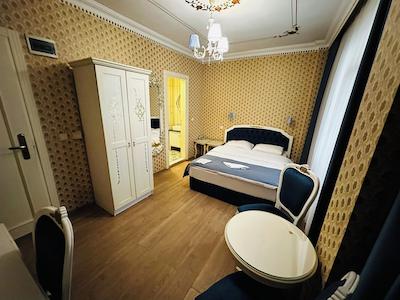 الیون هتل تکسیم