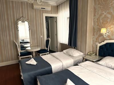 الیون هتل تکسیم