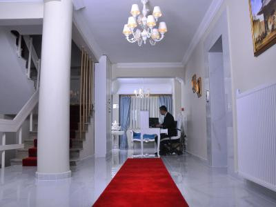 دیوان-ای علی هتل