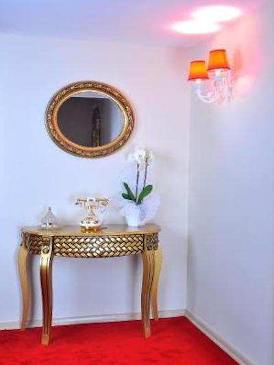 دیوان-ای علی هتل