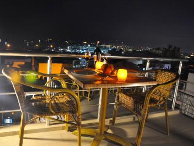 دیوان-ای علی هتل