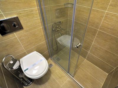 دیوان-ای علی هتل