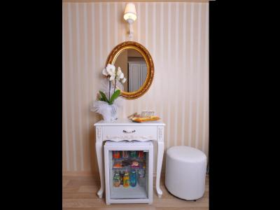 دیوان-ای علی هتل