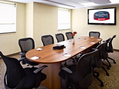 تونپلاس سویتز میسیساوگا-آیرپرت کرپرات سنتر