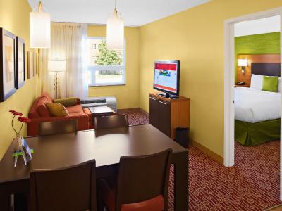 تونپلاس سویتز میسیساوگا-آیرپرت کرپرات سنتر