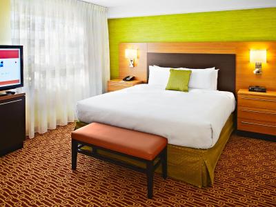 تونپلاس سویتز میسیساوگا-آیرپرت کرپرات سنتر