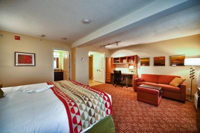 تونپلاس سویتز میسیساوگا-آیرپرت کرپرات سنتر