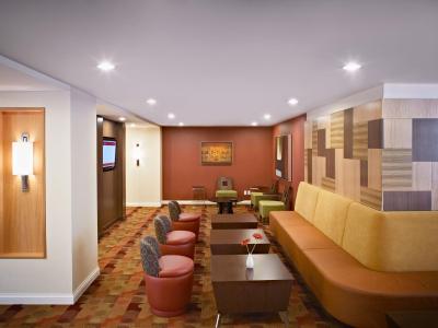 تونپلاس سویتز میسیساوگا-آیرپرت کرپرات سنتر