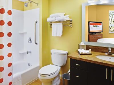 تونپلاس سویتز میسیساوگا-آیرپرت کرپرات سنتر