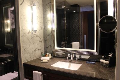 هیلتون استانبول بمنتی