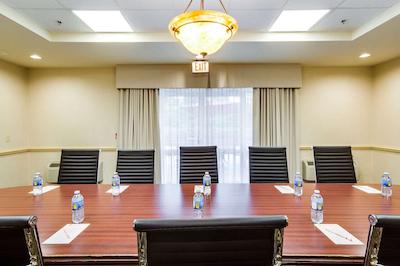 منت کارلو این ترنتو برامپتون سویتز