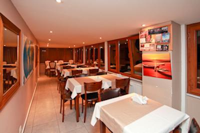 نواهس ارک هتل