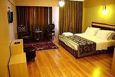 نواهس ارک هتل