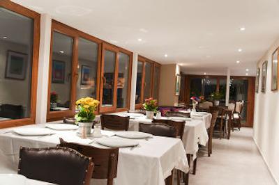 نواهس ارک هتل