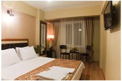 نواهس ارک هتل