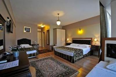 نواهس ارک هتل