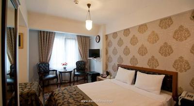 نواهس ارک هتل